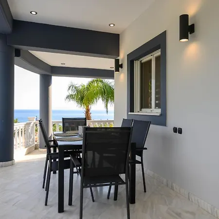 Aegea * カラマタ